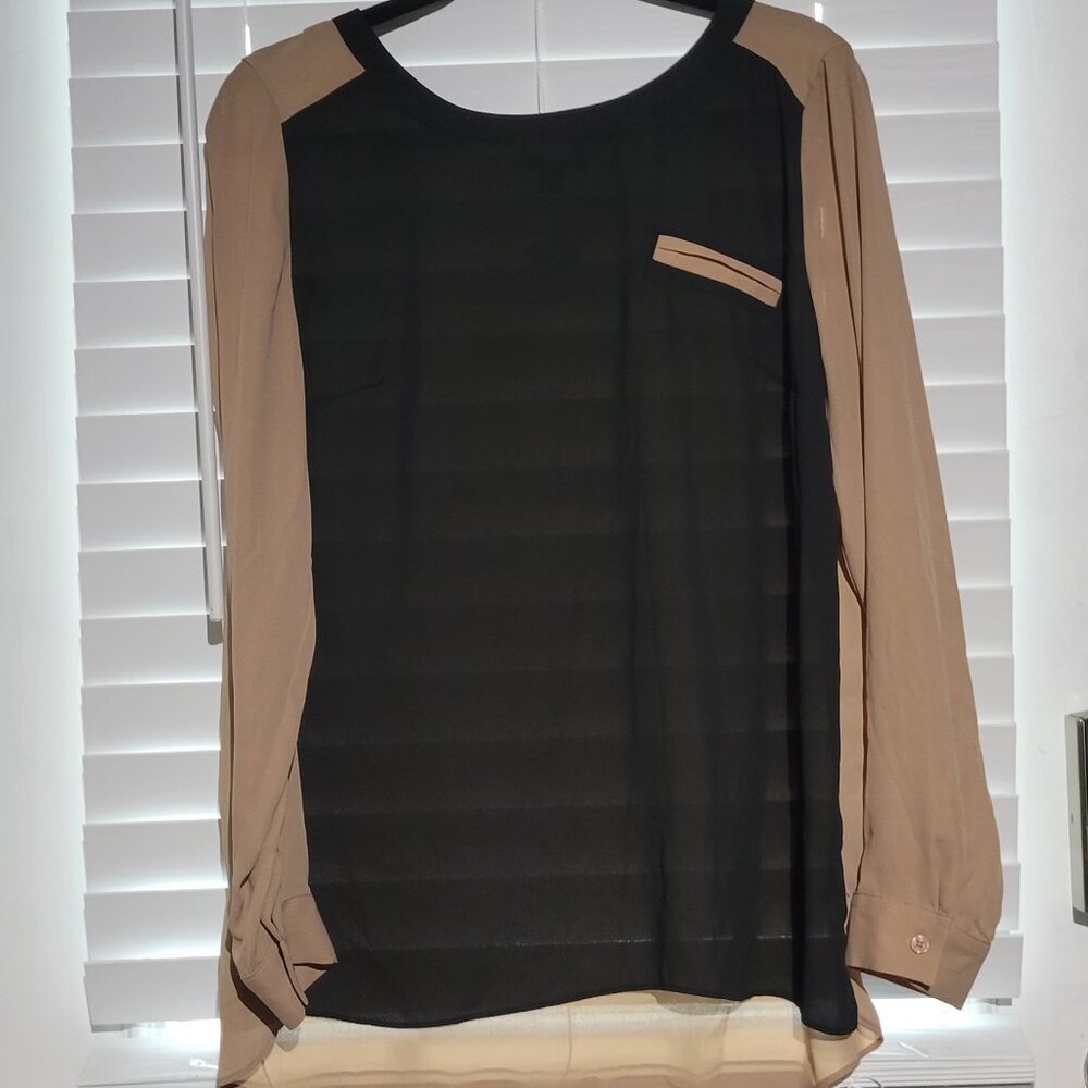 AB Studio - Black and Tan Color Block Blouse - Size L